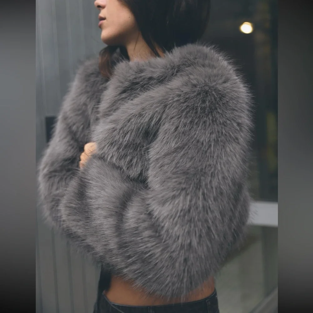 NEW - Zara Gray Short Fur Coat Size Small - Picture 2 of 8